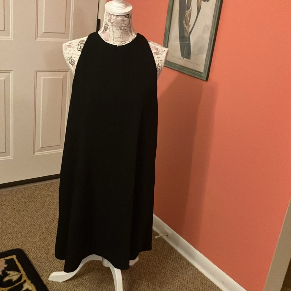 LOFT. LOOK AT THE BACK-BEAUTIFUL FLOWY LINED BLACK DRESS. SIZE LARGE. NWT - Picture 6 of 9